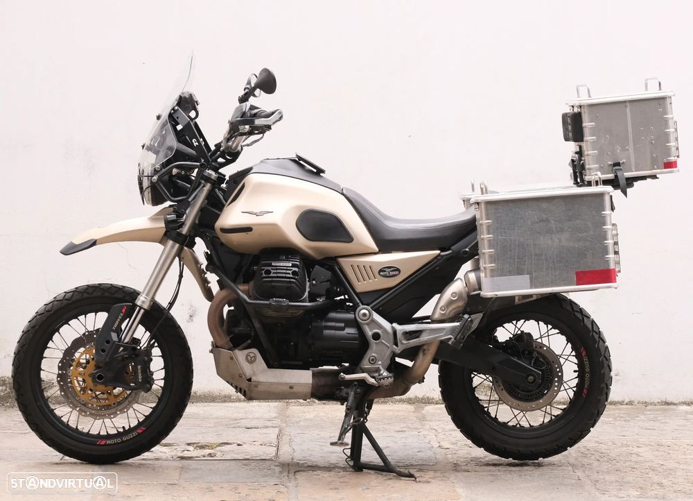Moto Guzzi V85 V85TT Travel E4 + 5000€ acessórios - 2