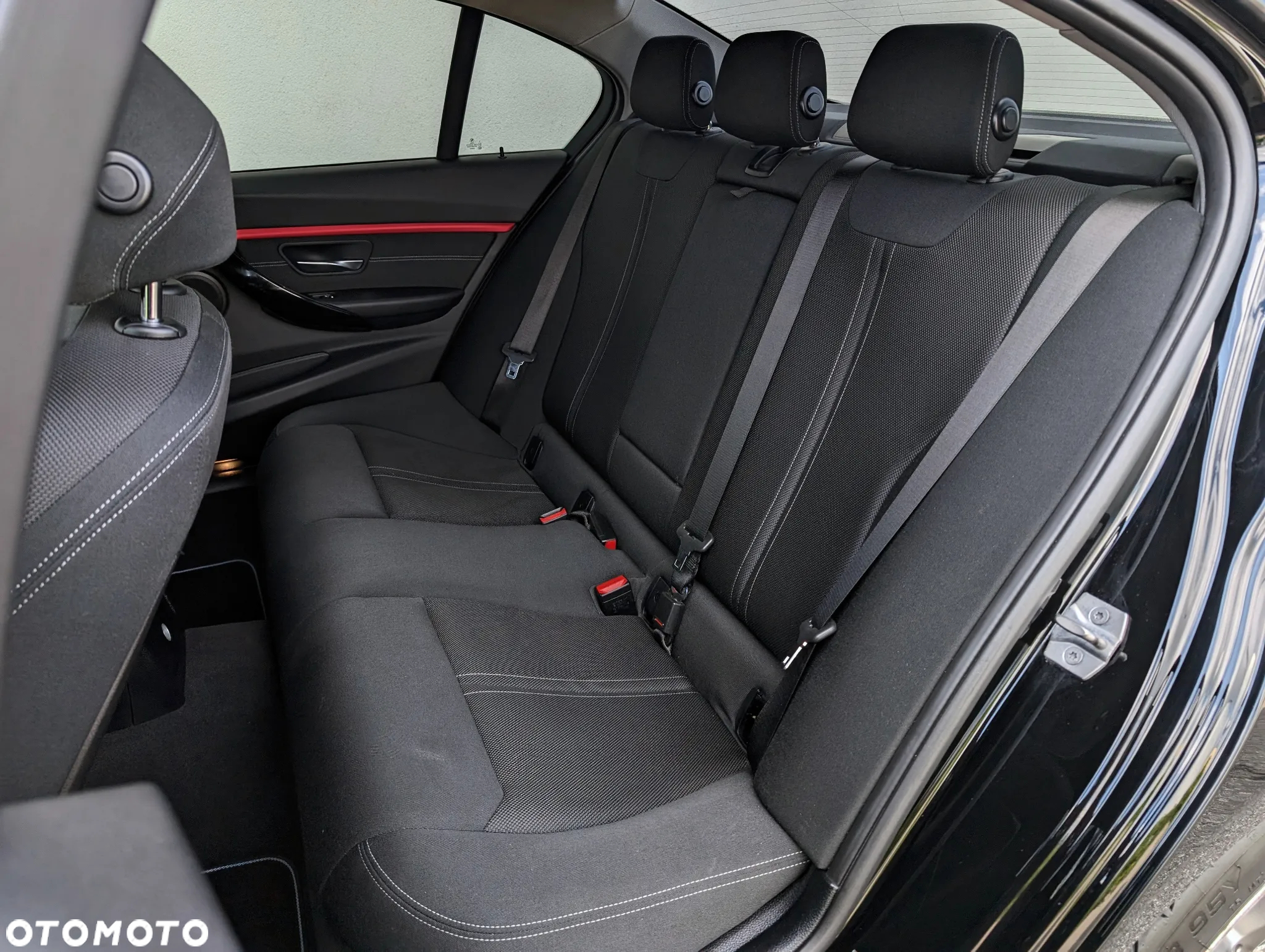 BMW Seria 3 318i Edition Luxury Line Purity - 16