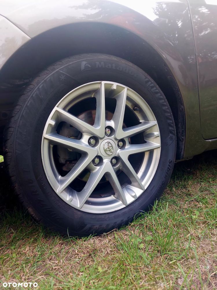 Toyota Corolla 1.6 Premium - 11