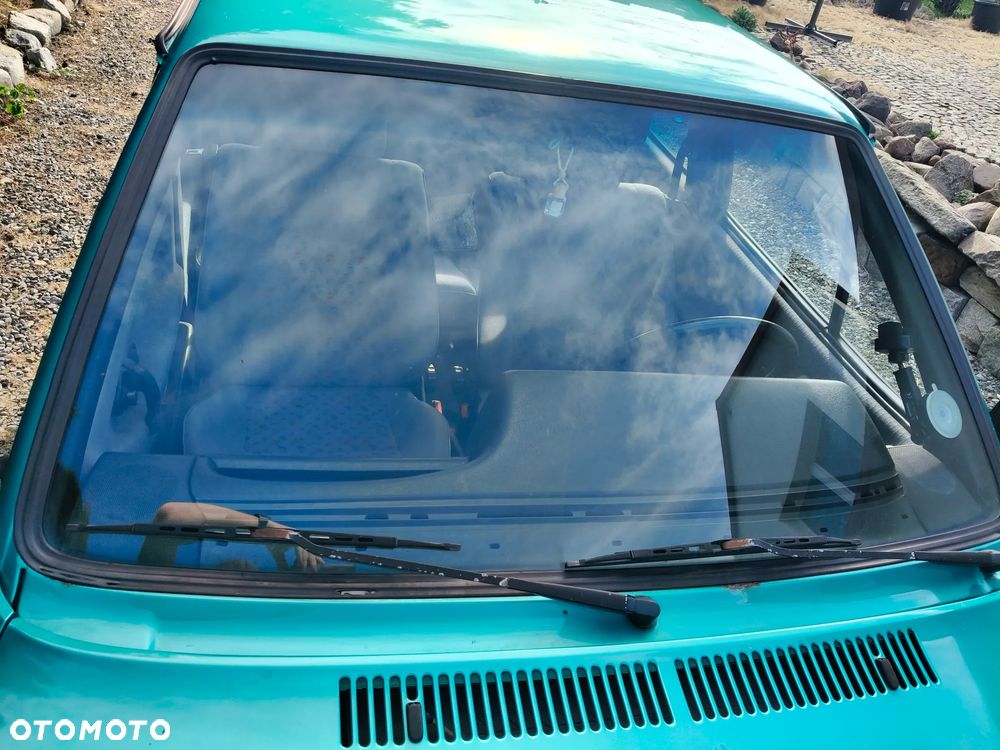 Volkswagen Polo 1.0 CL - 16