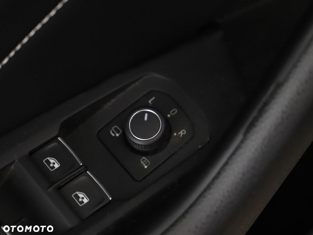 Volkswagen Passat Variant - 37
