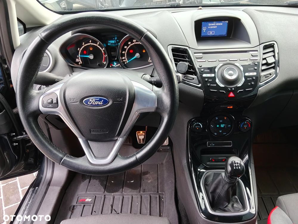 Ford Fiesta 1.0 EcoBoost STart-Stop ST-LINE - 8