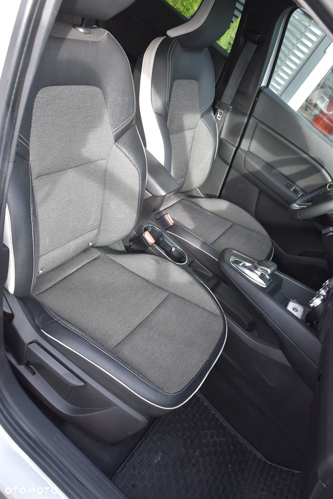 Renault Captur E-TECH 160 BUSINESS EDITION - 18