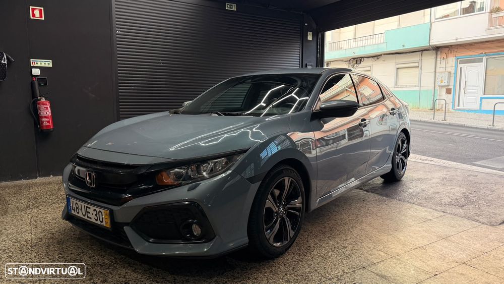 Honda Civic 1.0 i-VTEC Executive - 2