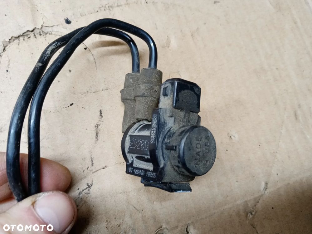 Zawór podciśnienia zaworek przewody Ford Transit MK7 2.2 TDCI 92AB-9H465-AA 6C11-12A188-AE - 6