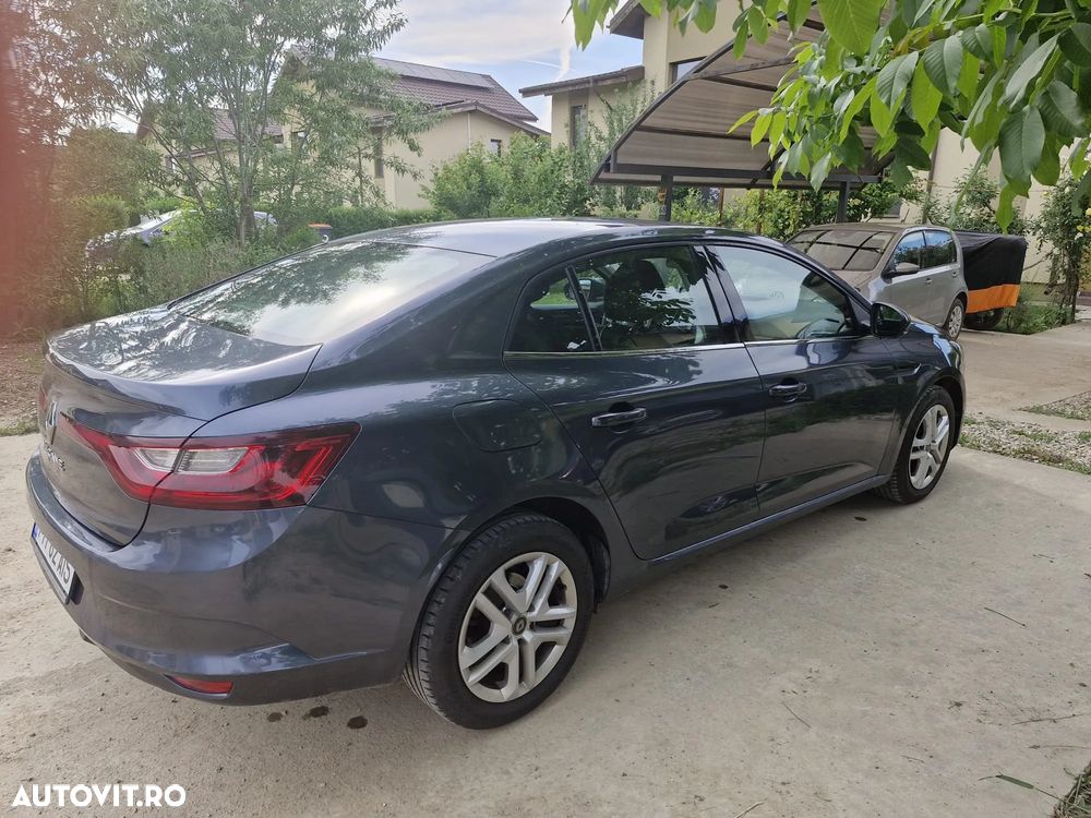 Renault Megane TCE 140 GPF Zen - 6