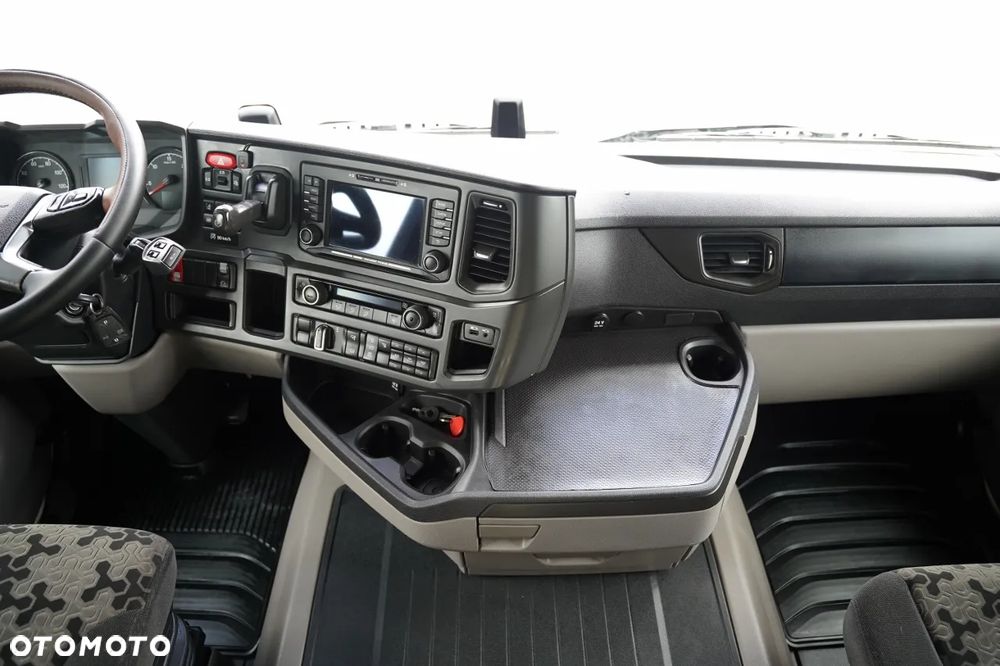 Scania R 450 / HYDRAULIKA / ADR FL /  RETARDER  / CAŁA NA PODUSZKACH - 31