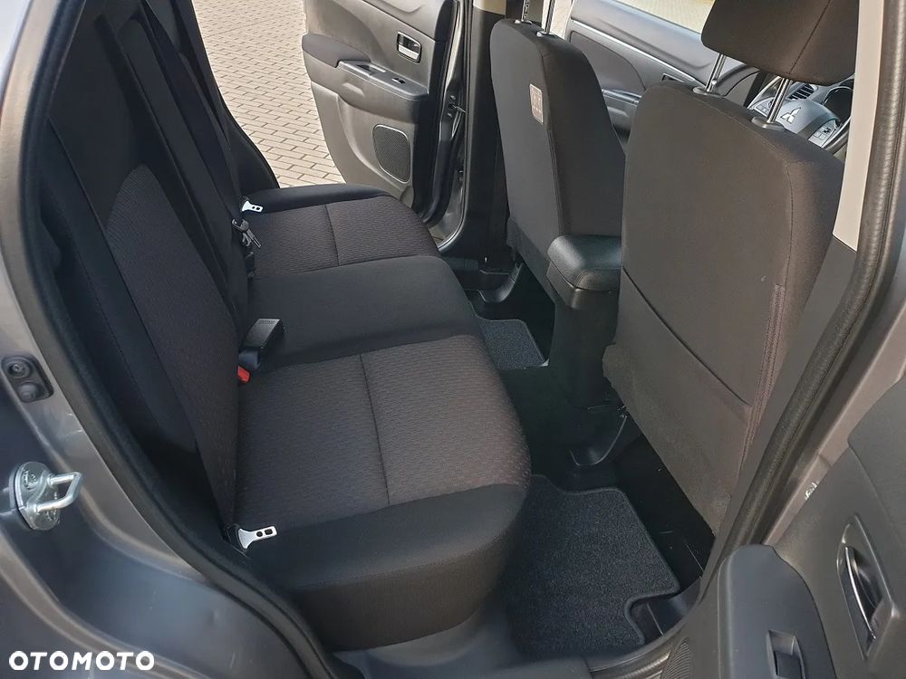 Mitsubishi ASX 1.6 2WD Edition 100+ - 23