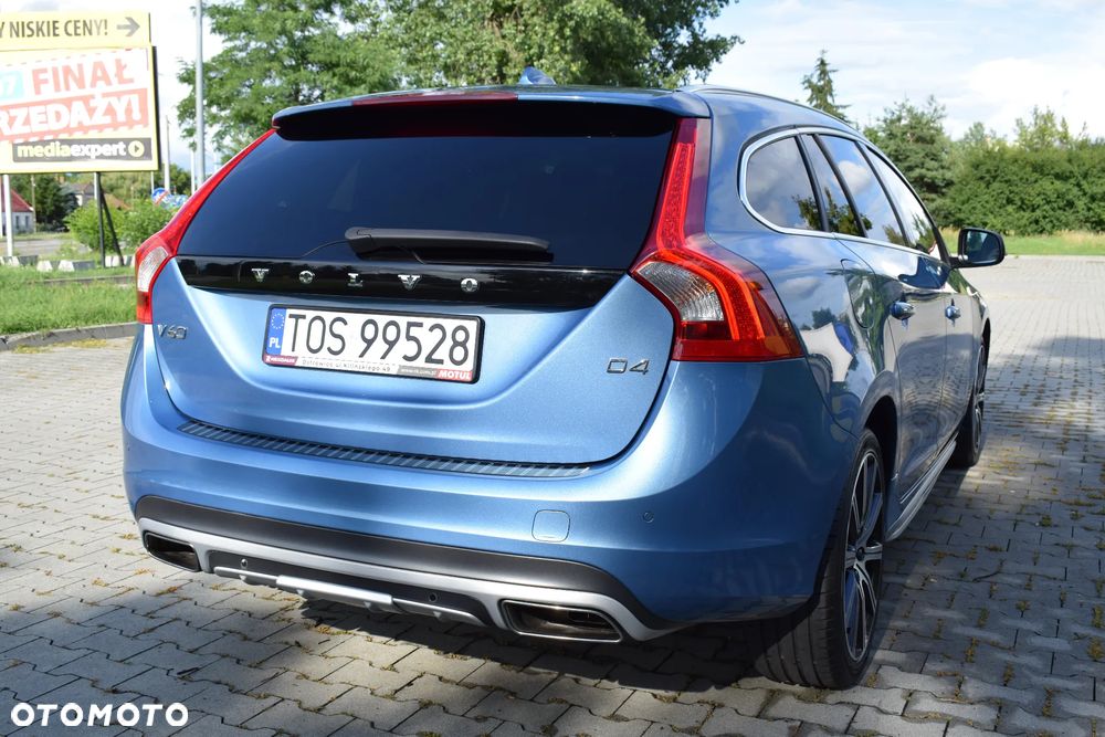 Volvo V60 D4 Geartronic Summum - 12