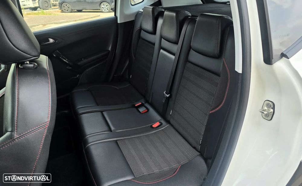 Peugeot 2008 PureTech 110 Stop&Start GT-Line Edition - 15