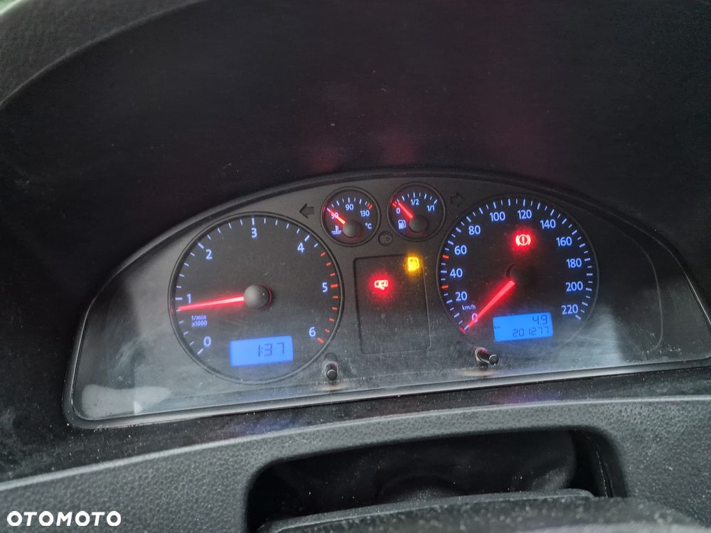 Volkswagen Transporter - 17