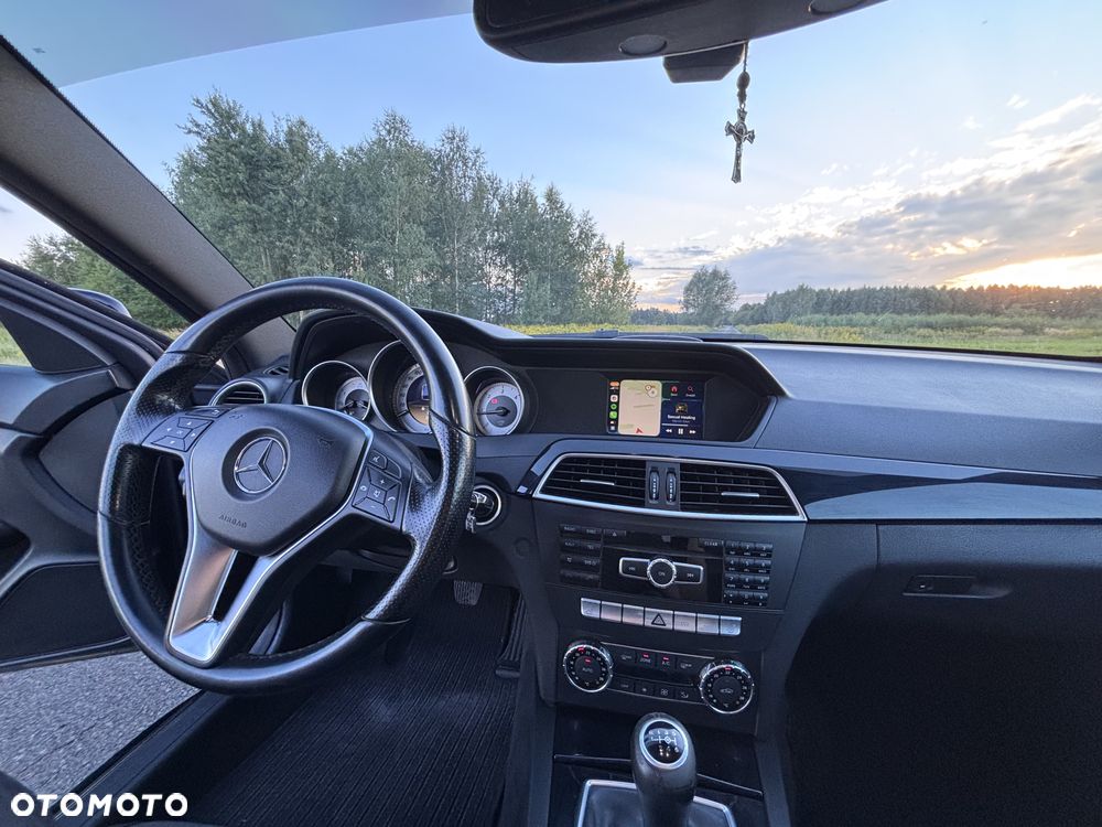 Mercedes-Benz Klasa C 220 CDI DPF (BlueEFFICIENCY) - 19