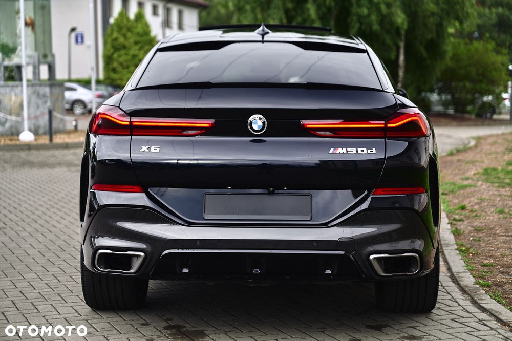 BMW X6M - 12