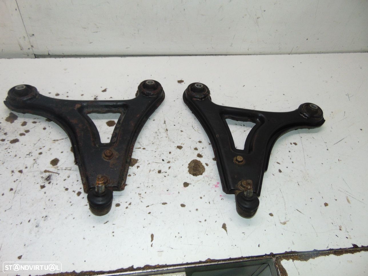 Volvo 480 turbo braços da suspensão - 1