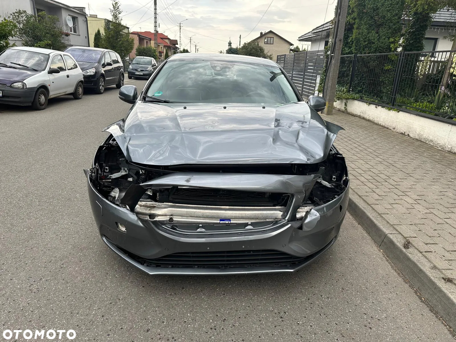 Volvo V40 D2 Drive-E Momentum - 2