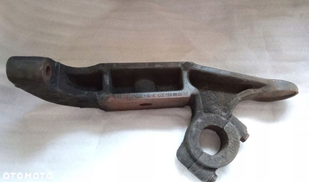 Mocowanie stabilizatora Mercedes Actros Axor Atego - 1