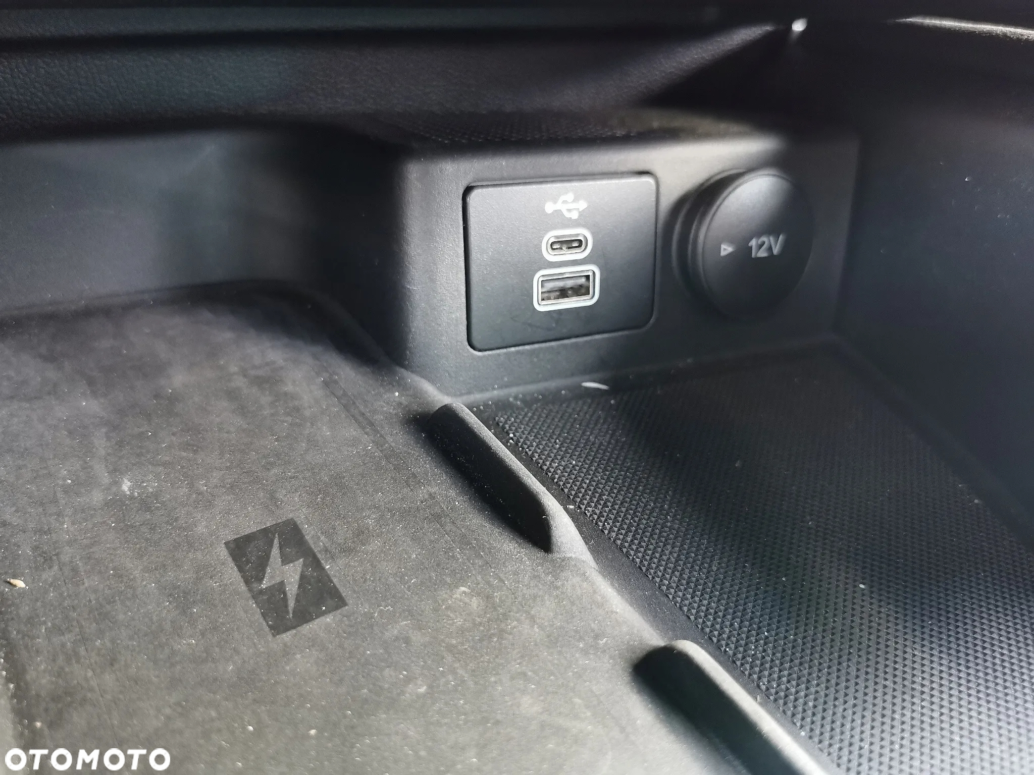 Ford Focus 1.0 EcoBoost mHEV ST-Line X - 28
