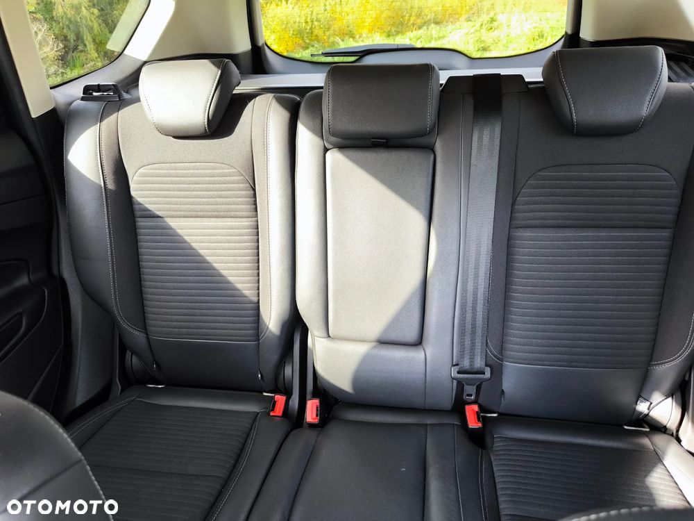 Ford Kuga - 14