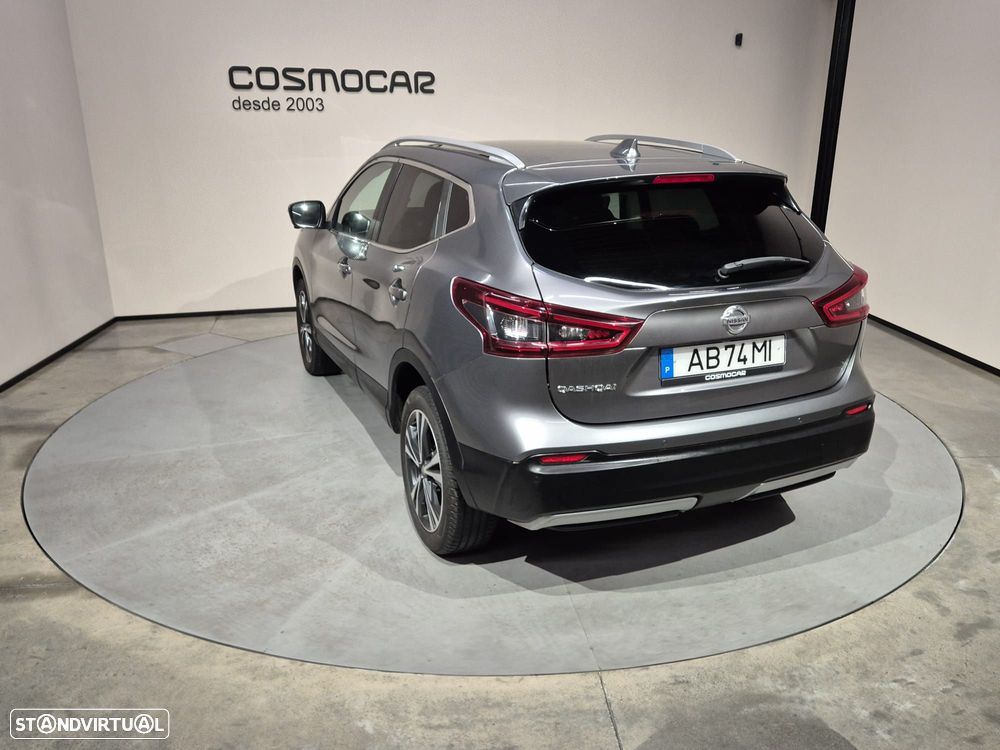 Nissan Qashqai 1.5 dCi N-Connecta J18 - 4