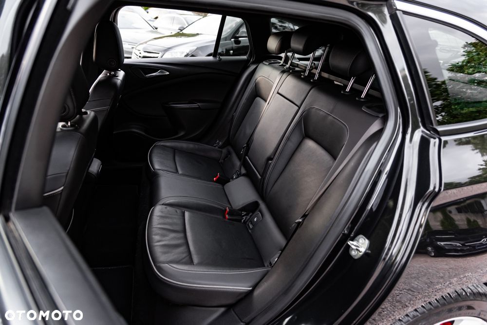 Opel Astra 1.4 Turbo Dynamic - 23