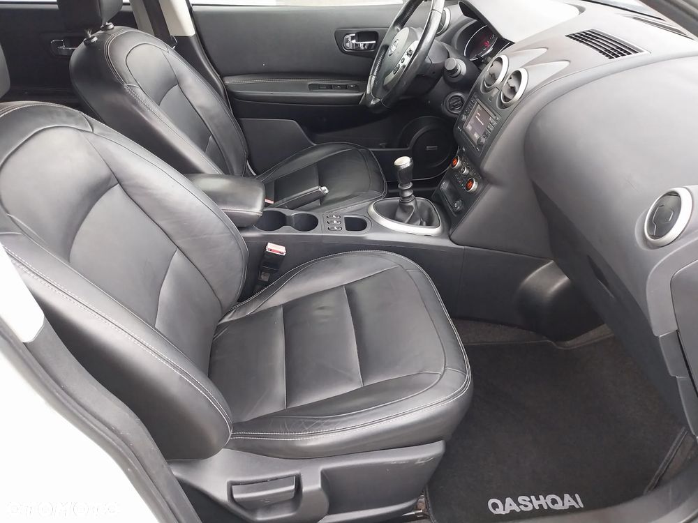 Nissan Qashqai 2.0 360 - 7
