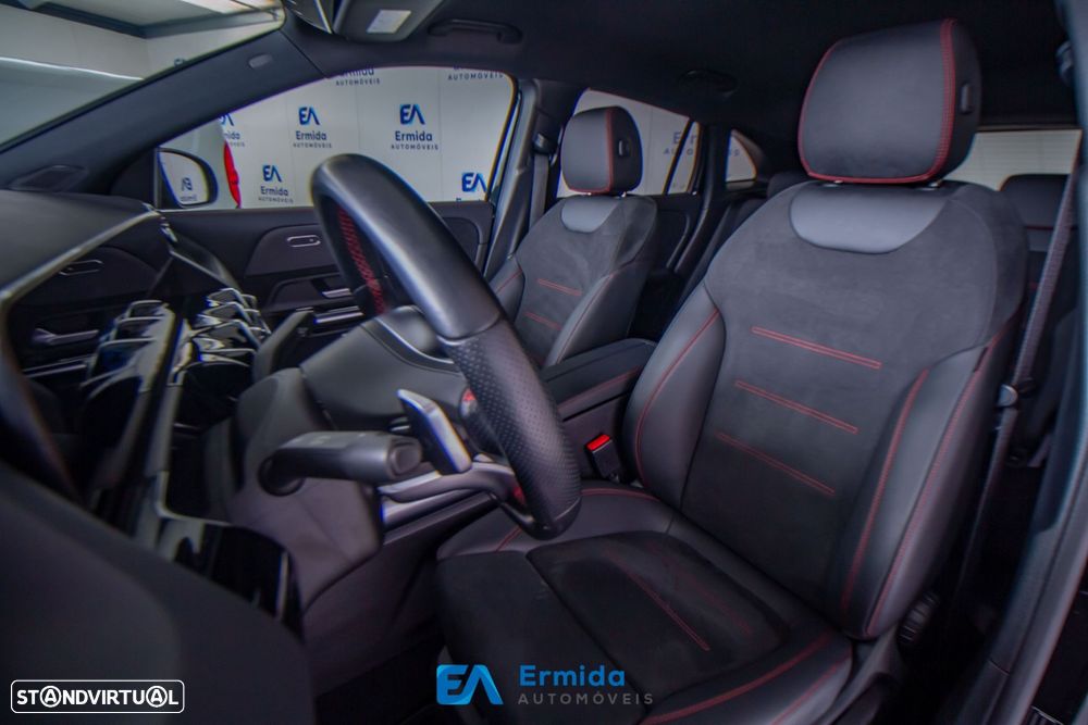 Mercedes-Benz GLA 250 - 23