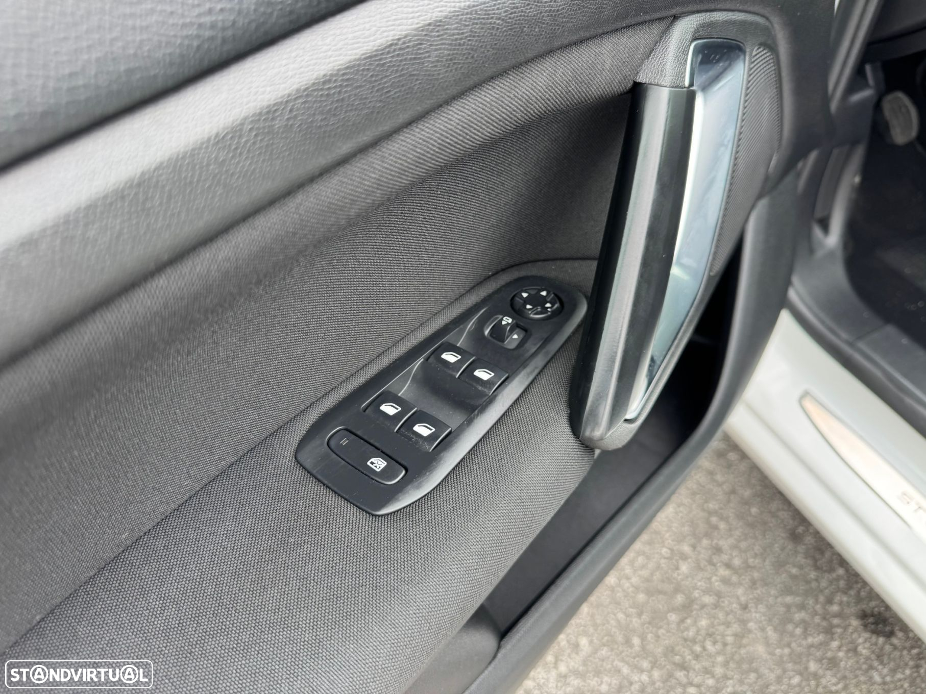 Peugeot 308 SW 1.5 BlueHDi Style - 23