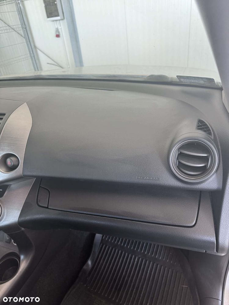 Toyota RAV4 2.2 D-4D Sol Platinium NAVI - 32