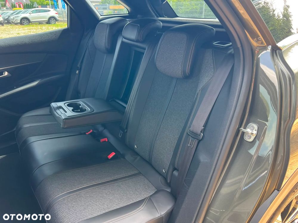 Peugeot 3008 BlueHDi 120 EAT6 Stop & Start Allure - 32