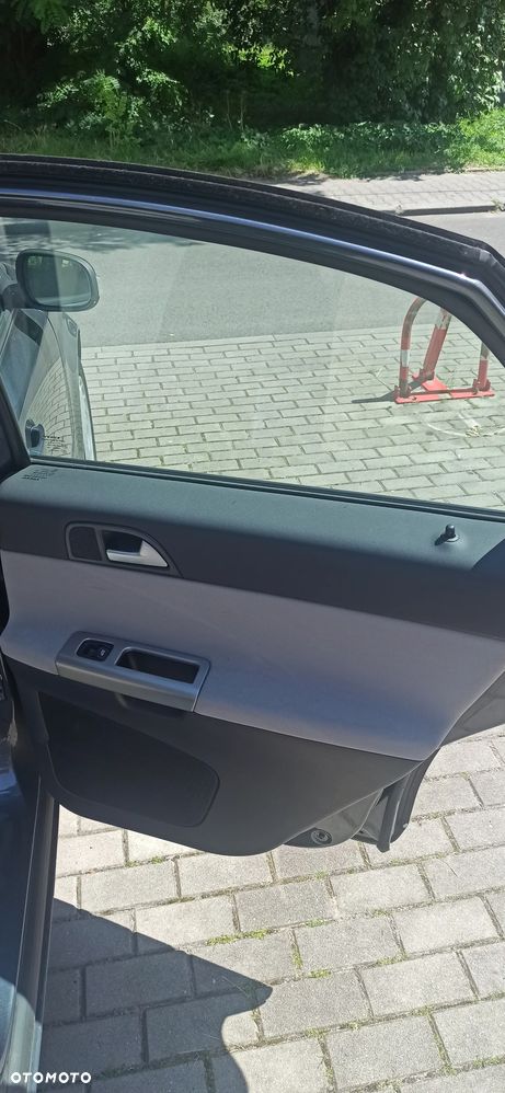 Volvo S40 2.0D - 9