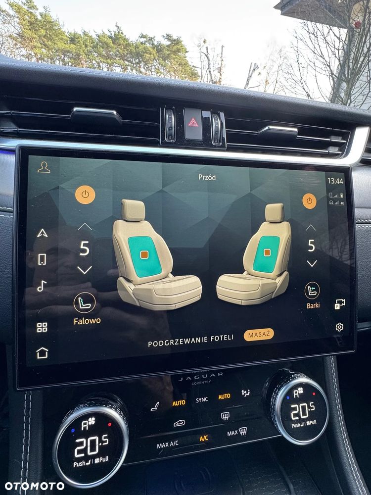 Jaguar F-Pace 2.0 P400e PHEV AWD R-Dynamic HSE - 11