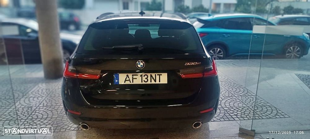 BMW 330 e Aut. Advantage - 8