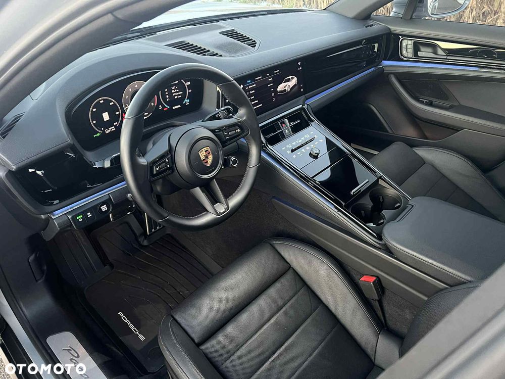 Porsche Panamera 4 - 18