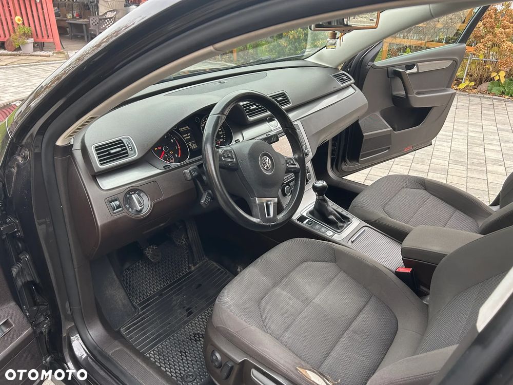 Volkswagen Passat 1.8 TSI Comfortline - 8
