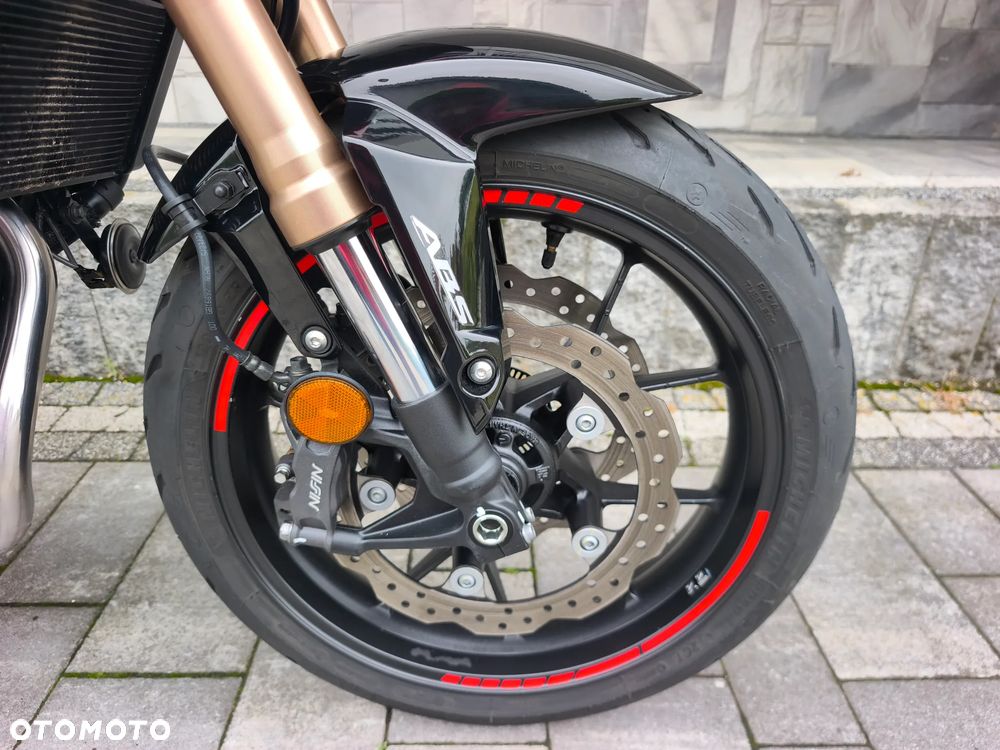 Honda CB - 20