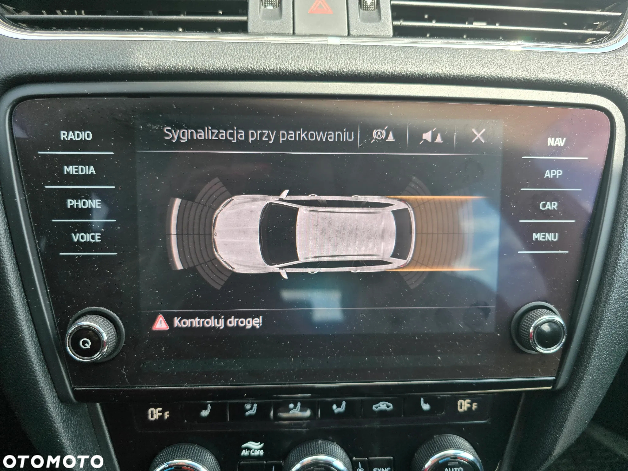 Skoda Octavia 2.0 TDI Ambition DSG - 23