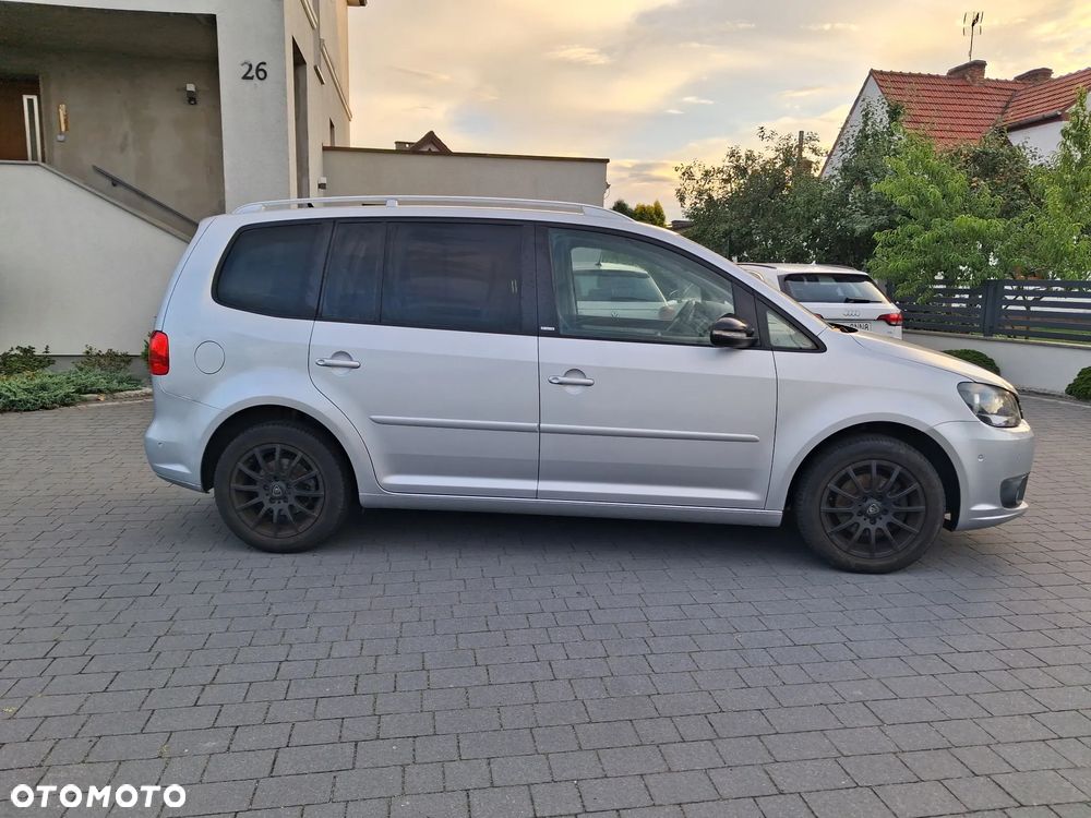 Volkswagen Touran 1.2 TSI STYLE - 5
