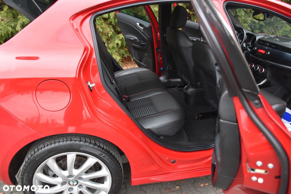 Alfa Romeo Giulietta 1.6 JTDM Distinctive - 14