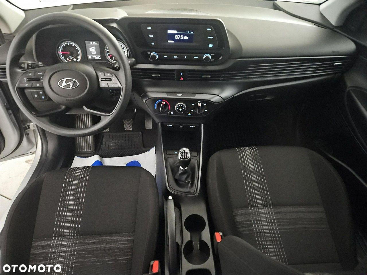 Hyundai i20 - 13