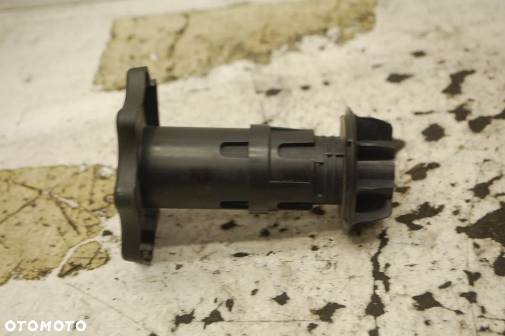 ŚRUBA MOCOWANIE KOŁA ZAPASOWEGO 8E0803899 AUDI A4 B6 B7 KOMBI 8E9803899AK 8E9803899A/C - 5