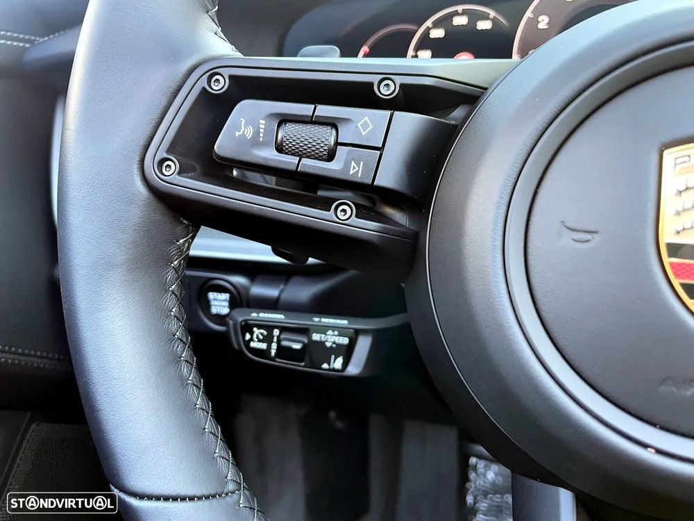 Porsche 911 (992) Carrera Cabriolet PDK - 17