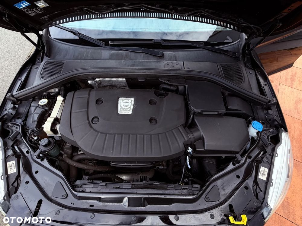 Volvo XC 60 D3 Momentum - 35