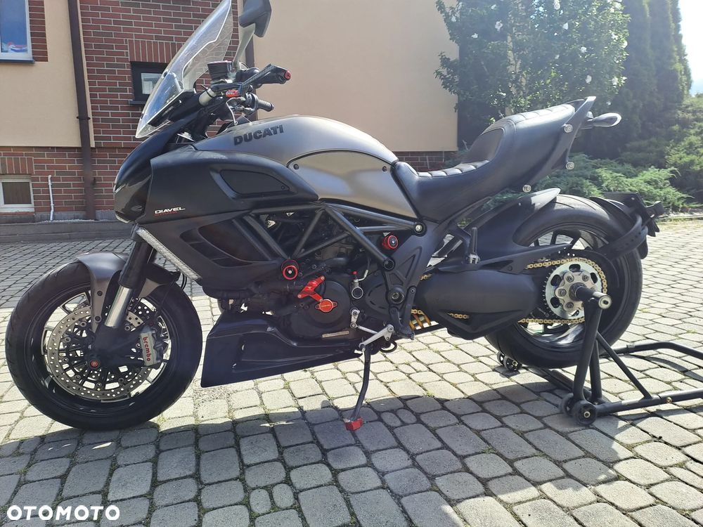 Ducati Diavel - 2