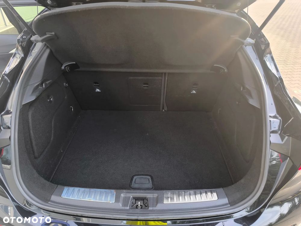 Infiniti Q30 1.5d Sport City Black - 10