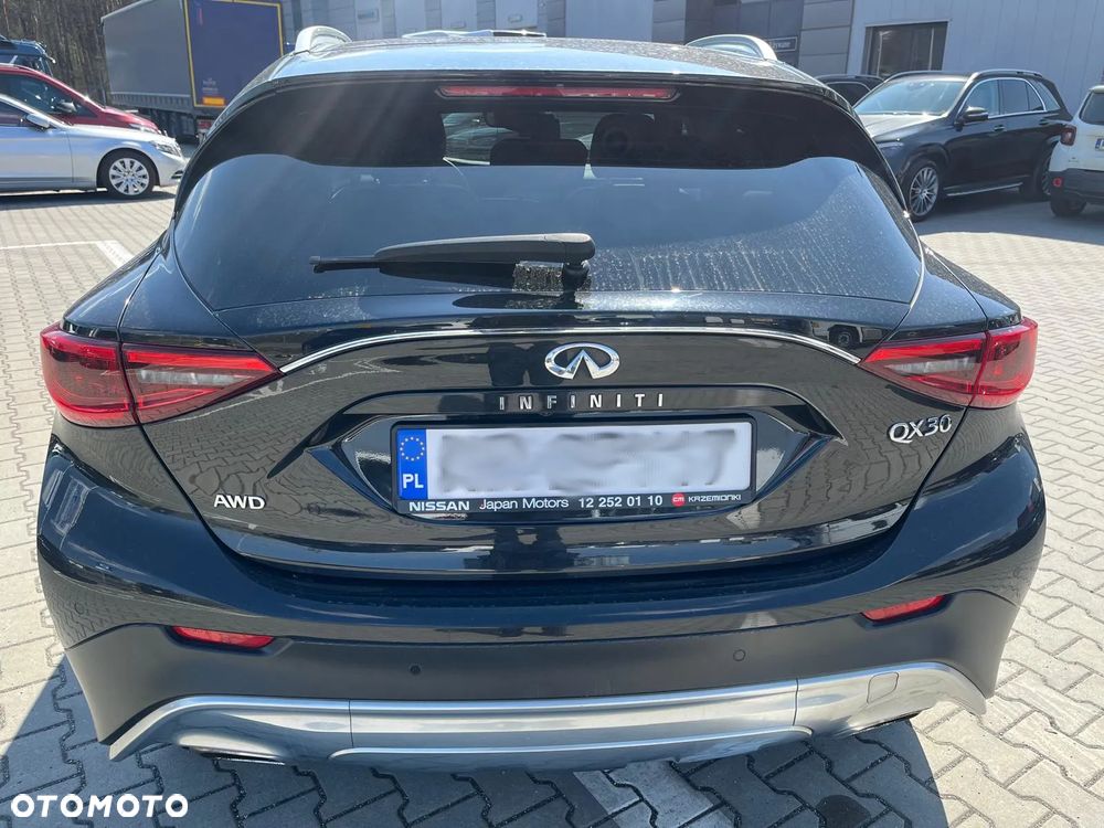 Infiniti QX30 2.0t Premium AWD 7DCT - 5