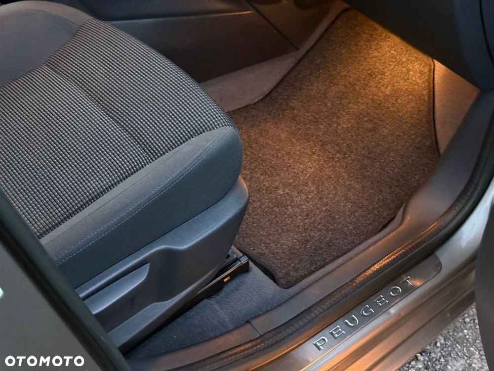 Peugeot 5008 2.0 BlueHDi Allure - 9