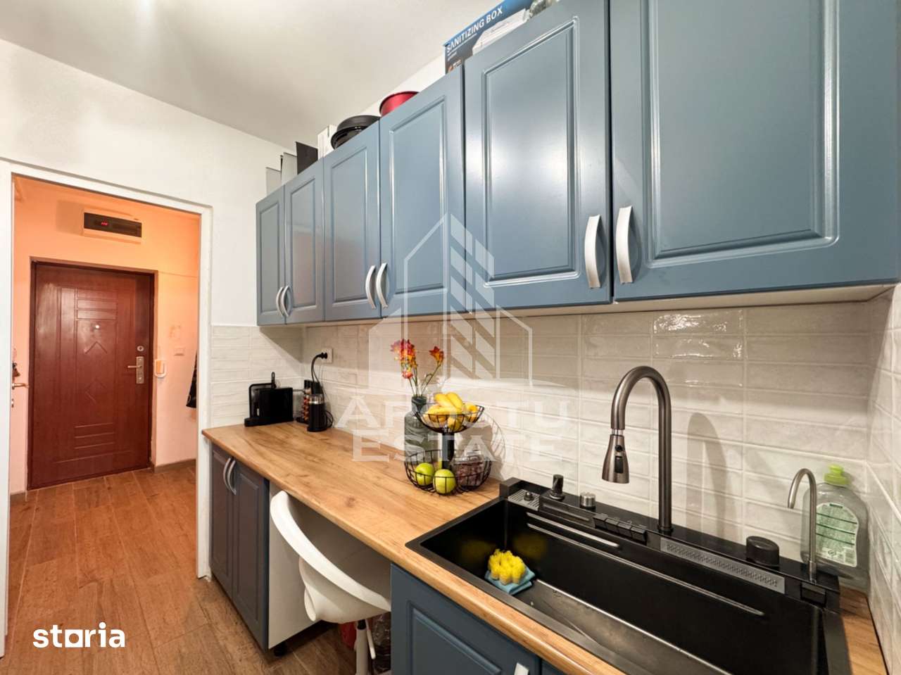 Apartament 2 camere, renovat, etaj 8, panoramica, Stadion - Hunedoara — fotografia 3