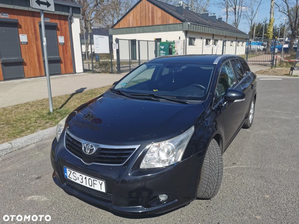 Toyota Avensis 2.0 D-4D - 29