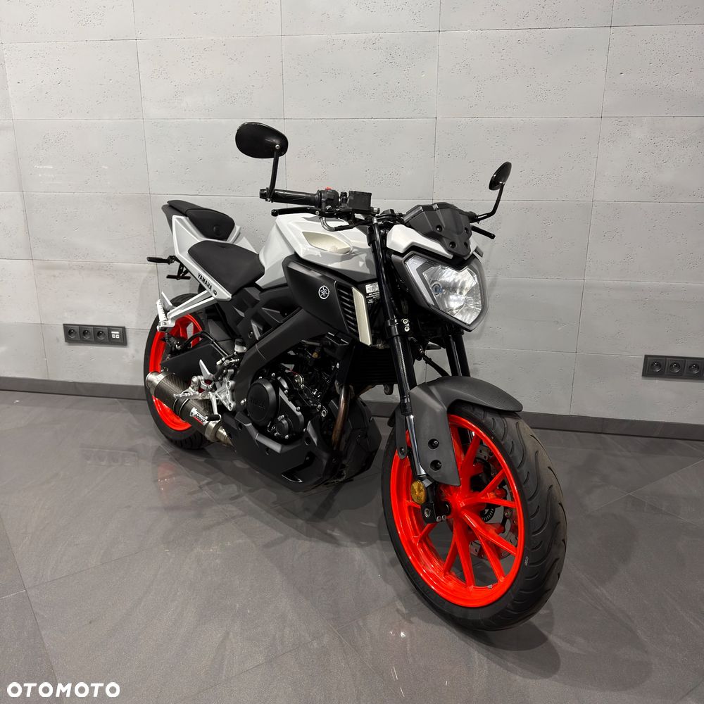 Yamaha MT - 4