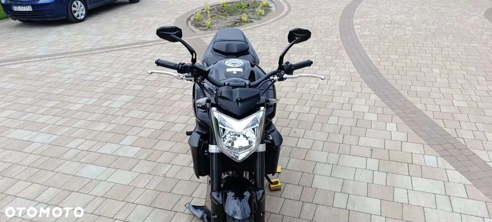 Yamaha FZ - 9
